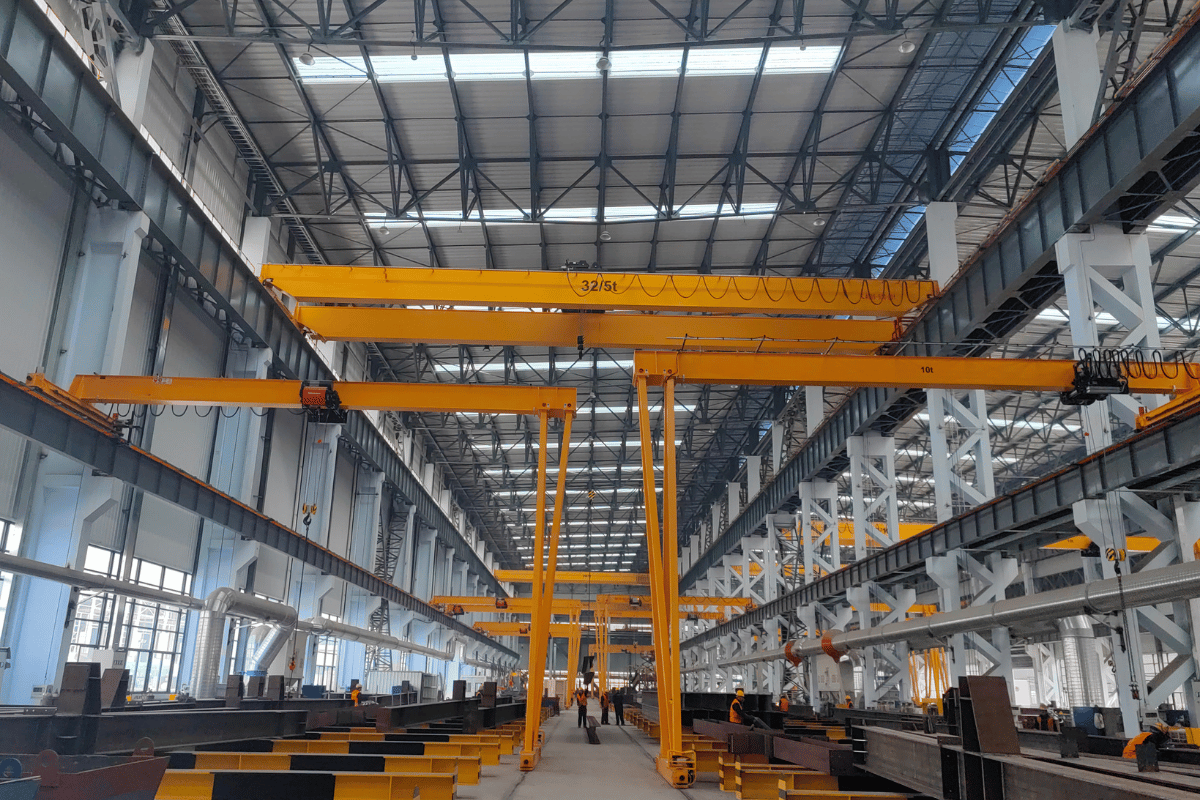 Nhà máy sản xuất kết cấu thép