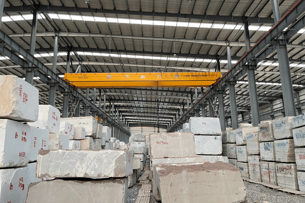 pa lăng dùng trong xưởng kết cấu bê tông, đá