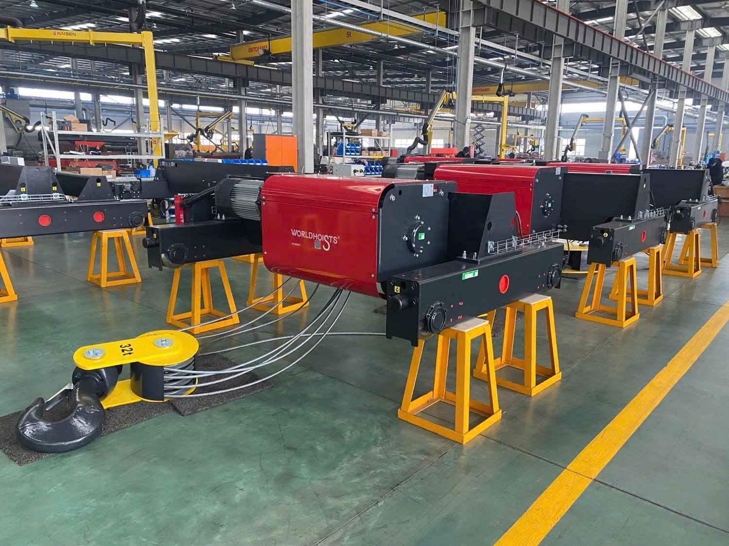 --- title: "Pa lăng xích điện STAHL ST0501 - tải trọng 125 kg" seo_title: "Pa lăng xích điện STAHL ST0501 | Thông số & cấu hình" slug: "pa-lang-xich-dien-stahl-st0501" meta_description: "Pa lăng xích điện STAHL ST0501 tải trọng 125 kg, các cấu hình tốc độ 8, 8/2, 16, 16/4. Xem chế độ làm việc, xích tải, HOL, IP và hướng dẫn lựa chọn." primary_keyword: "pa lăng xích điện STAHL ST0501" brand: "STAHL CraneSystems" product_family: "ST0501" language: "vi" technical_review_required: true ---  # Pa lăng xích điện STAHL ST0501 - tải trọng 125 kg  Pa lăng xích điện STAHL ST0501 thuộc dòng ST của STAHL CraneSystems, được triển khai theo kiến trúc mô-đun để có thể lựa chọn kiểu lắp cố định, xe con đẩy tay hoặc xe con điện tùy hệ thống nâng hạ. Khi tìm hiểu nhóm này, ba thông tin nên được đọc cùng nhau là **tải trọng làm việc (SWL)**, **chế độ làm việc FEM/ISO** và **mã tốc độ nâng** phía sau mã nền ST0501.  Dòng ST0501 tập trung vào mức tải trọng làm việc 125 kg. Sự khác nhau giữa 4 phiên bản chủ yếu nằm ở tốc độ nâng và kiểu điều khiển một cấp/hai cấp. Catalogue ghi nhận chế độ làm việc M5, M6 cho các cấu hình thuộc nhóm này. Vì vậy, việc gom các phiên bản vào cùng một bài giúp người đọc so sánh trực tiếp mà không phải mở nhiều trang có phần thông số chung giống nhau.  ## 1. Thông số chính của pa lăng STAHL ST0501  | Hạng mục | Thông tin | | --- | --- | | Dòng sản phẩm | Pa lăng xích điện STAHL ST0501 | | Tải trọng làm việc (SWL) | 125 kg | | Các phiên bản | ST0501-8, ST0501-8/2, ST0501-16, ST0501-16/4 | | Tốc độ nâng 50 Hz | 8, 8/2, 16, 16/4 m/phút | | Chế độ làm việc | M5, M6 | | Cấu hình số nhánh xích | 1/1 (theo ký hiệu reeving trong catalogue) | | Chiều cao nâng hạ (HOL) | Chọn theo chiều dài xích và phương án lắp đặt; mã nền không quy định một HOL cố định | | Xích tải | Xích tải 4×12 mm | | Kiểu lắp | Cố định / xe con đẩy tay / xe con điện; tùy cấu hình | | Cấp bảo vệ | IP55 tiêu chuẩn; IP66 tùy chọn; thiết bị điều khiển tần số IP54 theo dữ liệu tổng hợp | | Nhiệt độ môi trường | -20 đến +40 °C tiêu chuẩn; dải khác theo yêu cầu, dữ liệu PI nêu tùy chọn tới +55 °C | | Phiên bản phòng nổ | Có tùy chọn ATEX/IECEx; phải xác nhận vùng sử dụng và ký hiệu chứng nhận theo đơn hàng/chứng nhận hiện hành |  > **Điểm cần hiểu đúng:** hậu tố `8, 8/2, 16, 16/4` trong các mã ST0501 là thông tin về **tốc độ nâng**, không phải tốc độ di chuyển xe con. Tốc độ và motor di chuyển xe con phải được chọn riêng theo cấu hình xe con của dự án.  ## 2. Các phiên bản của dòng STAHL ST0501  Nhóm ST0501 có 4 mã tốc độ được tổng hợp trong catalogue/database. Bảng dưới đây giữ các thông số khác nhau theo từng mã; các đặc tính chung của cả dòng được gom ở phần sau để tránh lặp lại.  | Mã sản phẩm | Dải SWL | SWL - nhánh xích - chế độ | Chế độ làm việc | Tốc độ nâng 50 Hz (m/phút) | Tốc độ nâng 60 Hz (m/phút) | Điều khiển tốc độ | Công suất nâng (kW) | Chu kỳ đóng điện / số lần khởi động | | --- | ---: | --- | --- | --- | --- | --- | --- | --- | | ST0501-8 | 125 kg | 125 kg - 1/1, M6 | M6 | 8 | 9.6 | Một cấp; tùy chọn STF/VFD theo cấu hình | 0.2 tại 50 Hz; 0.24 tại 60 Hz | 40%; 240 lần khởi động/giờ | | ST0501-8/2 | 125 kg | 125 kg - 1/1, M6 | M6 | 8/2 | 9.6/2.4 | Hai cấp | 0.2/0.05 tại 50 Hz; 0.24/0.06 tại 60 Hz | 35/15% | | ST0501-16 | 125 kg | 125 kg - 1/1, M5 | M5 | 16 | 19.2 | Một cấp; tùy chọn STF/VFD theo cấu hình | 0.4 tại 50 Hz; 0.48 tại 60 Hz | 40% | | ST0501-16/4 | 125 kg | 125 kg - 1/1, M5 | M5 | 16/4 | 19.2/4.8 | Hai cấp | 0.4/0.1 tại 50 Hz; 0.48/0.12 tại 60 Hz | 35/15% |  ### Cách đọc nhanh các mã tốc độ  - ST0501-8: cấu hình tốc độ nâng 8 m/phút tại 50 Hz. - ST0501-8/2: cấu hình hai cấp tốc độ 8/2 m/phút tại 50 Hz. - ST0501-16: cấu hình tốc độ nâng 16 m/phút tại 50 Hz. - ST0501-16/4: cấu hình hai cấp tốc độ 16/4 m/phút tại 50 Hz.  Với mã có hai giá trị tốc độ, chẳng hạn `8/2` hoặc `12/3`, giá trị lớn dùng cho hành trình nâng hạ chính, còn cấp tốc độ thấp hỗ trợ thao tác cần kiểm soát vị trí tốt hơn. Với mã chỉ có một giá trị như `8` hoặc `12`, database ghi nhận cấu hình tốc độ đơn; nếu dự án cần điều khiển vô cấp bằng biến tần, cần đối chiếu biến thể STF/option tương ứng thay vì suy từ hậu tố mã ST.  ## 3. Dải tải trọng làm việc và cấu hình số nhánh xích  Tải trọng làm việc (SWL) của ST0501 nằm trong dải **125 kg** theo các cấu hình đã được tổng hợp. Đối với pa lăng xích ST, ký hiệu `1/1`, `2/1` trong catalogue được hiểu ở đây theo cách mô tả là **cấu hình số nhánh xích**; không nên gọi là “sơ đồ đi cáp” vì ST sử dụng xích tải thay cho cáp thép.  - 125 kg - 1/1, M6. - 125 kg - 1/1, M5.  Khi số nhánh xích thay đổi, tải trọng làm việc và tốc độ thực tế của móc có thể thay đổi theo cấu hình. Vì vậy, anh, chị không nên chỉ lấy mức SWL lớn nhất của dòng ST0501 để áp cho mọi mã tốc độ; cần đối chiếu đồng thời tải trọng, số nhánh xích và chế độ làm việc trong bảng lựa chọn.  ## 4. Tốc độ nâng và lựa chọn phiên bản ST0501  Dòng ST0501 có tốc độ nâng chính từ 8 đến 16 m/phút tại 50 Hz. Đây là yếu tố tạo khác biệt rõ nhất giữa các mã con trong cùng nhóm.  - Cấu hình tốc độ đơn phù hợp khi quy trình không yêu cầu chuyển đổi giữa tốc độ chính và tốc độ tinh bằng motor hai cấp. - Cấu hình hai cấp tốc độ giúp có một cấp nhanh cho hành trình thông thường và một cấp chậm hơn khi cần căn chỉnh tải. - Giá trị tại 60 Hz không được lấy bằng cách tự quy đổi khi thiết kế dự án; nên dùng đúng số liệu catalogue tương ứng với mã motor và nguồn điện. - Nếu cần nâng hạ vô cấp bằng biến tần, cần xác định cấu hình STF/VFD phù hợp. Đây là lựa chọn khác với việc chỉ đọc hậu tố tốc độ của model ST.  Motor nâng của dòng ST được lựa chọn theo frame và mã tốc độ. Database ghi nhận phân loại nhiệt của motor theo IEC/EN 60034-1; với những mã chưa khóa công suất cụ thể trong bảng tổng hợp, công suất phải được xác nhận lại theo tải trọng và cấu hình lựa chọn trước khi báo giá hoặc xuất bản thông số dự án.  ## 5. Chiều cao nâng hạ (HOL) của STAHL ST0501  **Chiều cao nâng hạ (HOL) không phải một giá trị cố định được mã hóa trực tiếp trong mã ST0501.** Dữ liệu tổng hợp yêu cầu chọn theo chiều dài xích và phương án bố trí thiết bị. Do đó, một trang sản phẩm ST0501 nên mô tả HOL là thông số lựa chọn theo dự án thay vì công bố một con số chung cho tất cả cấu hình.  Khi xác định chiều cao nâng hạ, cần tối thiểu kiểm tra:  1. Cao độ lắp pa lăng và vị trí thấp nhất/cao nhất của móc. 2. Chiều dài xích cần thiết cho hành trình thực tế. 3. Kiểu lắp cố định, xe con đẩy tay hay xe con điện. 4. Không gian lắp đặt và kết cấu dầm chạy nếu sử dụng xe con. 5. Yêu cầu dự phòng hành trình và giới hạn vận hành của dự án.  Vì vậy, nếu khách hàng hỏi “ST0501 nâng cao được bao nhiêu mét?”, câu trả lời kỹ thuật phù hợp là cần xác định HOL yêu cầu và cấu hình xích/xe con trước, sau đó đối chiếu bảng lựa chọn của STAHL.  ## 6. Xe con và chuyển động ngang của pa lăng  ST0501 có thể được triển khai theo nhiều kiểu lắp, gồm cấu hình cố định, xe con đẩy tay và xe con điện. **Tốc độ di chuyển xe con/pa lăng không được xác định bởi các hậu tố `8, 8/2, 16, 16/4`**. Theo database, tốc độ di chuyển phụ thuộc cấu hình xe con và có thể có tùy chọn biến tần.  Khi lắp pa lăng lên dầm, bề rộng cánh dầm và kích thước xe con cũng phải được chọn theo cấu hình xe con cụ thể. Vì dữ liệu của mã nền ST0501 không khóa một bề rộng cánh dầm (B) duy nhất, không nên đưa một trị số B cố định lên trang sản phẩm khi chưa xác định xe con.  ## 7. Các đặc tính kỹ thuật chung cần lưu ý  Thay vì lặp lại cho từng mã tốc độ, các thông tin sau có thể dùng chung cho nhóm ST0501 theo database hiện tại:  - **Xích tải:** xích tải 4×12 mm. - **Cấp bảo vệ:** IP55 ở cấu hình tiêu chuẩn; IP66 là tùy chọn; thiết bị điều khiển tần số được ghi nhận ở IP54. - **Nhiệt độ môi trường:** -20 đến +40 °C ở điều kiện tiêu chuẩn; dải khác theo yêu cầu, Product Information nêu lựa chọn tới +55 °C. - **An toàn/kết cấu:** liên kết treo trực tiếp tại bộ dẫn xích bằng gang đúc; có các tùy chọn mô-đun cho bảo vệ quá tải/điều khiển; bố trí thuận tiện cho tiếp cận bảo trì. Các tùy chọn bảo vệ quá tải/điều khiển phải kiểm tra theo cấu hình đặt hàng. - **Tiêu chuẩn/phân loại:** phân loại FEM/ISO; IEC/EN 60034-1 phân loại nhiệt motor. - **Phiên bản phòng nổ:** có lựa chọn ATEX/IECEx. Vùng sử dụng, cấp bảo vệ và ký hiệu chứng nhận cụ thể phải dựa trên cấu hình đặt hàng và chứng nhận hiện hành; không suy từ mã nền ST0501.  ## 8. Nên chọn phiên bản ST0501 nào?  Anh, chị có thể đi theo thứ tự sau để rút ngắn quá trình lựa chọn:  1. **Xác định tải trọng làm việc thực tế** và đối chiếu với dải 125 kg của ST0501. 2. **Kiểm tra chế độ làm việc** theo tần suất nâng, phổ tải và số chu kỳ thay vì hiểu M3/M4/M5/M6/M7 là tốc độ làm việc. 3. **Chọn tốc độ nâng** từ các mã 8, 8/2, 16, 16/4, ưu tiên cấu hình hai cấp khi thường xuyên cần căn chỉnh tải ở tốc độ thấp. 4. **Xác định chiều cao nâng hạ (HOL)** theo vị trí lắp đặt và hành trình móc thực tế. 5. **Chọn xe con** nếu pa lăng phải di chuyển trên dầm; kiểm tra riêng tốc độ di chuyển, bề rộng cánh dầm và motor di chuyển xe con. 6. **Xác nhận môi trường làm việc**, đặc biệt nếu có yêu cầu ngoài trời, IP66, nhiệt độ khác tiêu chuẩn hoặc khu vực có nguy cơ cháy nổ.  Nếu chưa có đủ các dữ liệu trên, việc chọn chỉ theo “mã có SWL lớn nhất” có thể dẫn đến cấu hình dư tải, sai tốc độ hoặc không phù hợp với phương án lắp đặt.  ## 9. Ứng dụng có thể cân nhắc  Với dải tải 125 kg, ST0501 có thể được cân nhắc cho các vị trí nâng hạ trong nhà xưởng, dây chuyền sản xuất, khu vực lắp ráp hoặc bảo trì thiết bị khi yêu cầu tải trọng, chế độ làm việc và điều kiện môi trường phù hợp với cấu hình đã chọn. Phạm vi ứng dụng cuối cùng cần được xác định theo tải thực tế, tần suất vận hành, HOL, kiểu xe con và yêu cầu an toàn của từng dự án.  ## 10. Câu hỏi thường gặp về STAHL ST0501  ### ST0501 có tải trọng làm việc bao nhiêu?  Theo dữ liệu tổng hợp, ST0501 có dải tải trọng làm việc **125 kg**. Mức tải cụ thể phải đọc cùng cấu hình số nhánh xích và chế độ làm việc của từng mã tốc độ.  ### Hậu tố tốc độ của ST0501 có phải là tốc độ xe con không?  Không. Các hậu tố `8, 8/2, 16, 16/4` trong nhóm này mô tả tốc độ nâng của pa lăng. Tốc độ di chuyển xe con/pa lăng là thông số lựa chọn riêng theo cấu hình xe con.  ### Chiều cao nâng hạ của ST0501 là bao nhiêu?  Database không quy định một HOL cố định cho mã nền ST0501. Chiều cao nâng hạ được lựa chọn theo chiều dài xích, phương án lắp đặt và hành trình móc yêu cầu của dự án.  ### ST0501 có phiên bản phòng nổ không?  Dòng ST có tùy chọn thiết kế phòng nổ theo ATEX/IECEx. Tuy nhiên, vùng sử dụng, ký hiệu chứng nhận, nhiệt độ và cấu hình thiết bị phải được xác nhận theo đơn hàng/chứng nhận hiện hành; không nên suy trực tiếp từ mã ST0501.  ## 11. Nguồn dữ liệu và lưu ý khi sử dụng thông số  - Nguồn kỹ thuật: **STAHL Product Information ST, 09/2024; revision noted 2025**. - Product Information: https://www.cmco.com/globalassets/inriver/resources/pi_kettenzug-st_2024-09_web.pdf - Dữ liệu bài viết được nhóm theo mã nền ST0501 để giảm trùng lặp giữa các phiên bản tốc độ. - Các thông số phụ thuộc đơn hàng như HOL, kích thước xe con, bề rộng cánh dầm, tốc độ di chuyển và ký hiệu chứng nhận phòng nổ phải được xác nhận trước khi dùng cho báo giá hoặc hồ sơ kỹ thuật dự án.