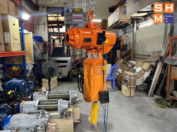 pa lăng xích điện sử dụng trên cầu trục