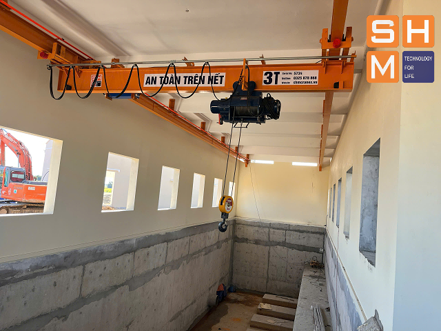 Cầu trục dầm treo 3 tấn - Dự Án Xây Dựng Hệ Thống Cấp Nước Khu Kinh Tế Nhơn Hội , Tỉnh Bình Đinh